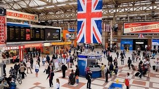 A Walk Through The London Victoria Station London England [upl. by Ahsit]